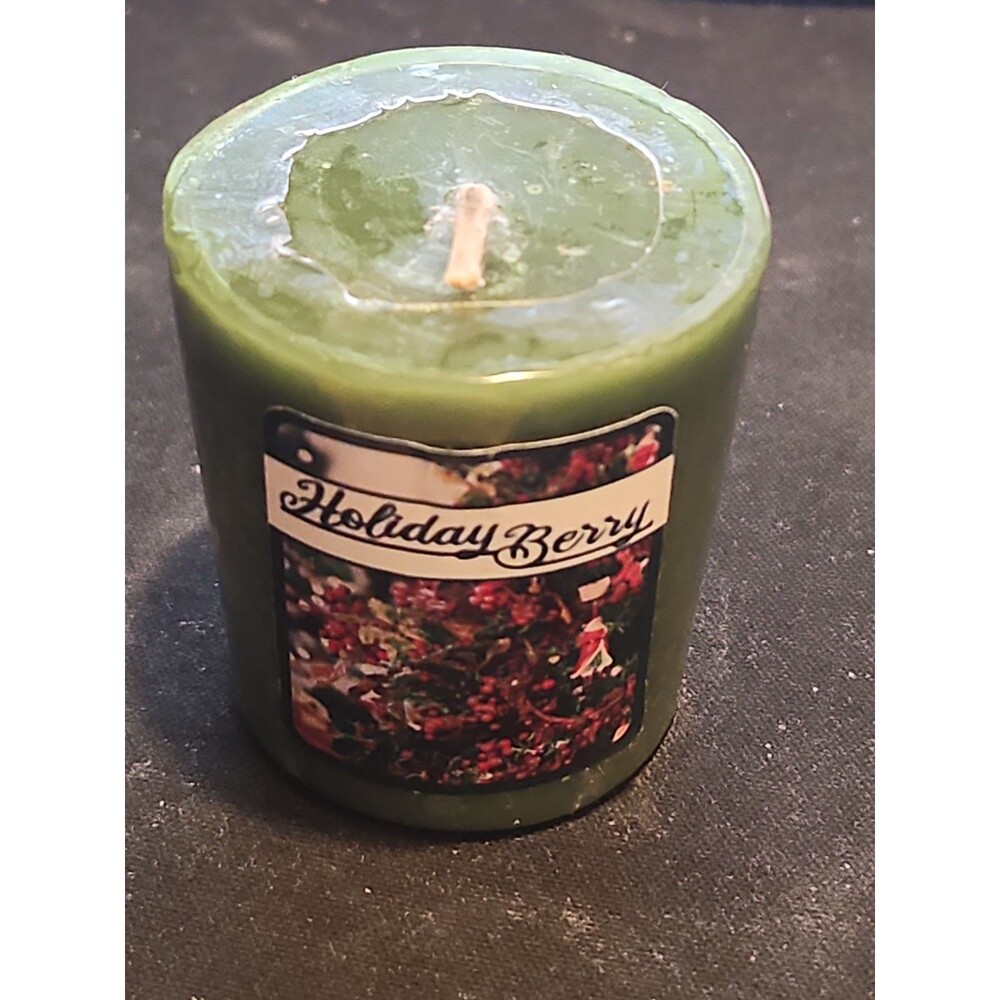 Lot of 2 Holiday Berry Votive Candles 1.69 oz Each – Christmas Green Scented - Picture 3 of 3